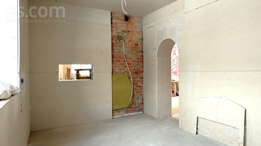 Lidlauka 8, Limbaži un raj., Aloja — maja