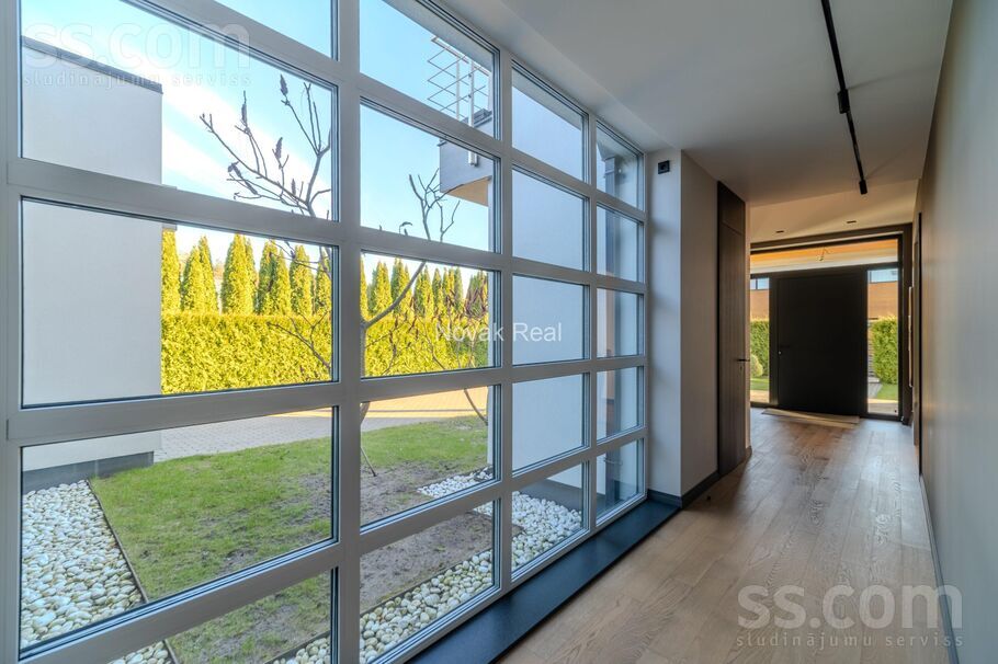 Laipu iela 2, Jūrmala — maja