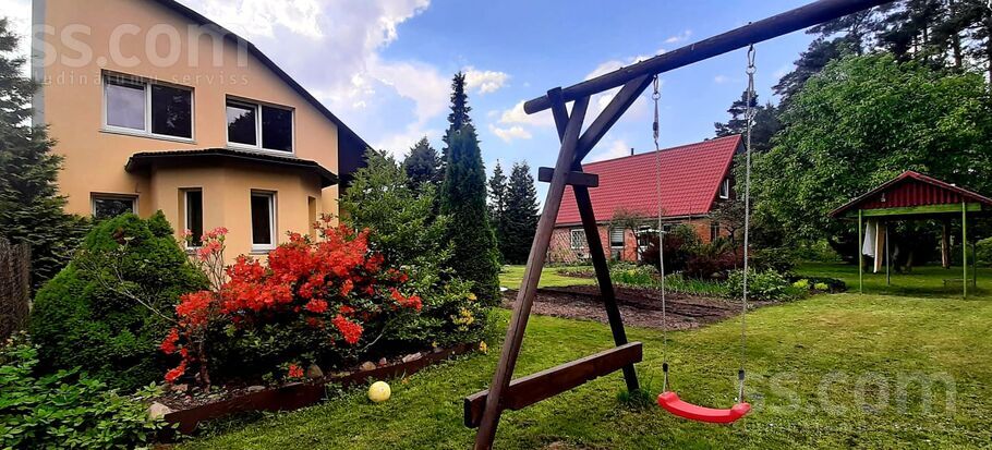 Viršu 20, Piņķi, Rīgas rajons, Babītes pag. — maja