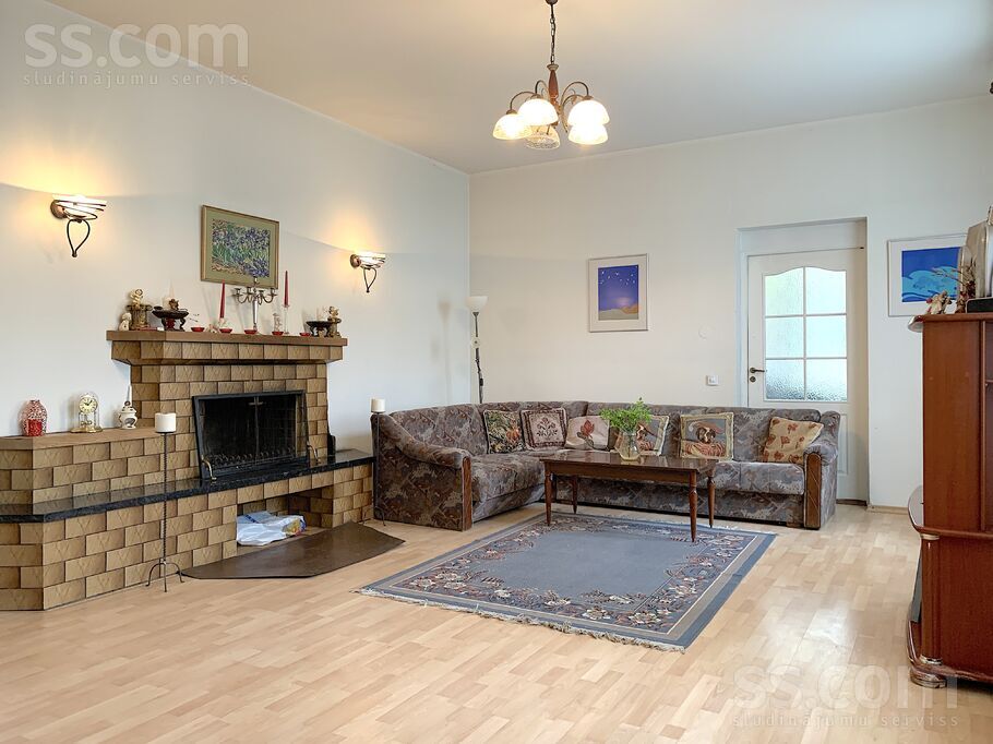 Meža prospekts 61, Jūrmala — maja