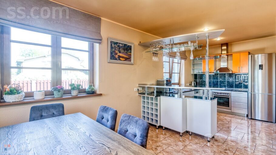 Vizuļu 28, Lapenieki, Rīgas rajons, Ķekavas pag. — maja