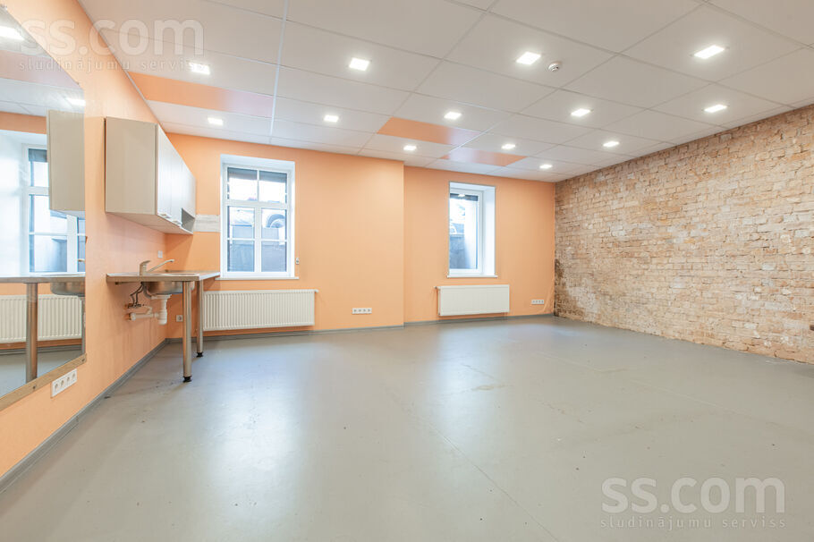 Stabu 60, Rīga — birojs