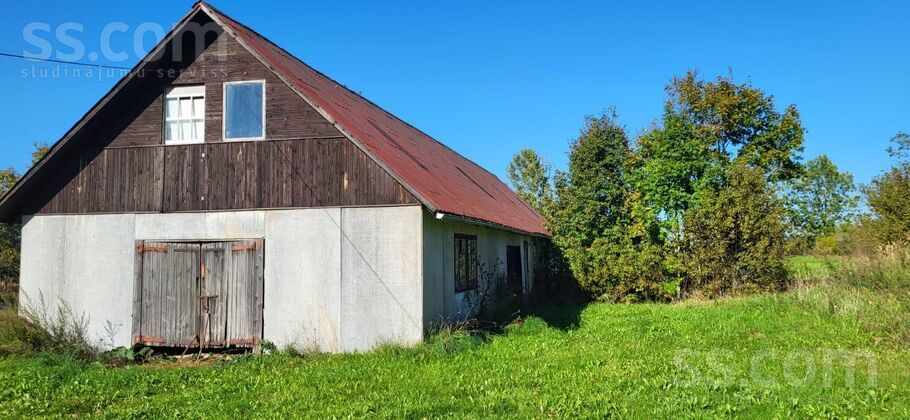 Dzintarkalni 1, Balvi un raj., Balvi — maja