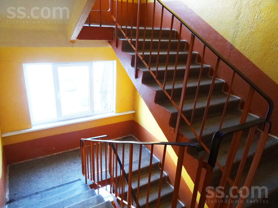 Mālkalnes prospekts 29, Ogre un raj., Ogre — dzivoklis