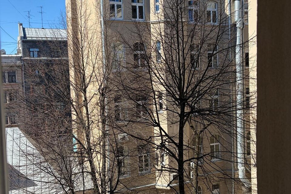 Brīvības iela 68, Rīga