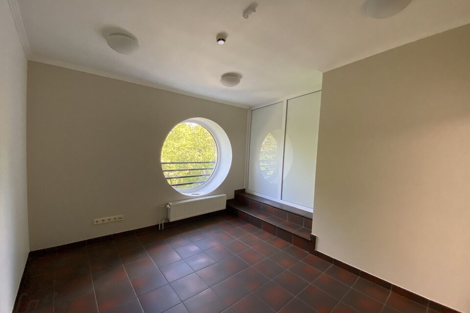 Bērzaunes iela 7, Rīga