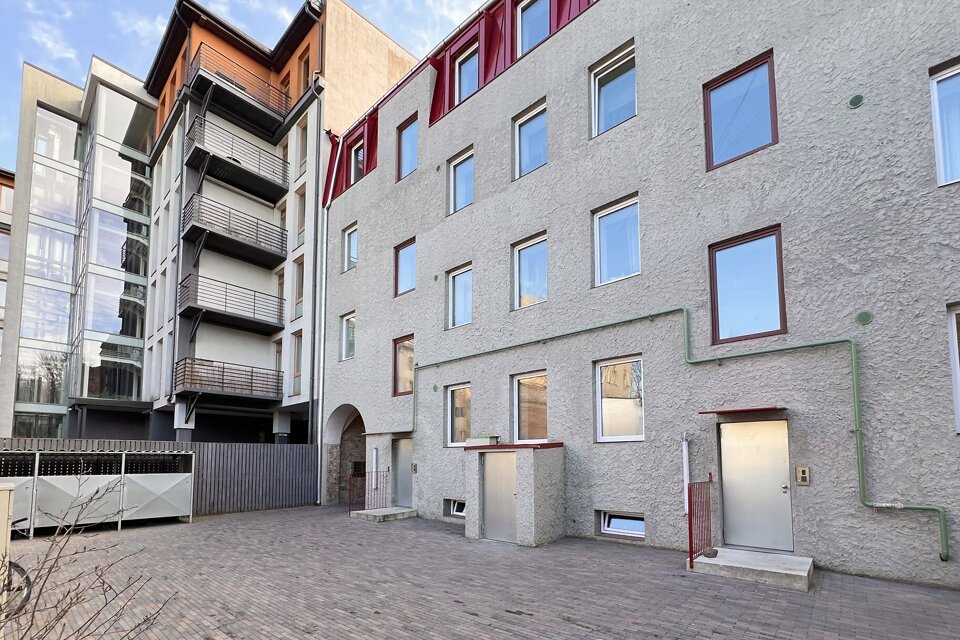 Alauksta iela 7, Rīga