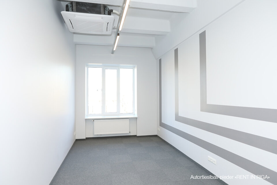 Brīvības gatve 201, Rīga