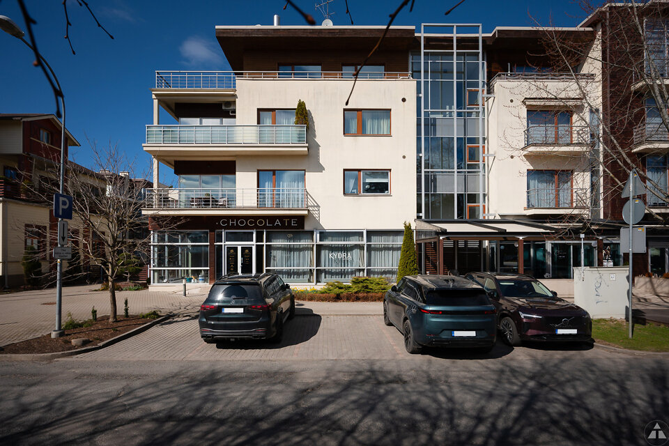 Bulduru prospekts 33, Jūrmala