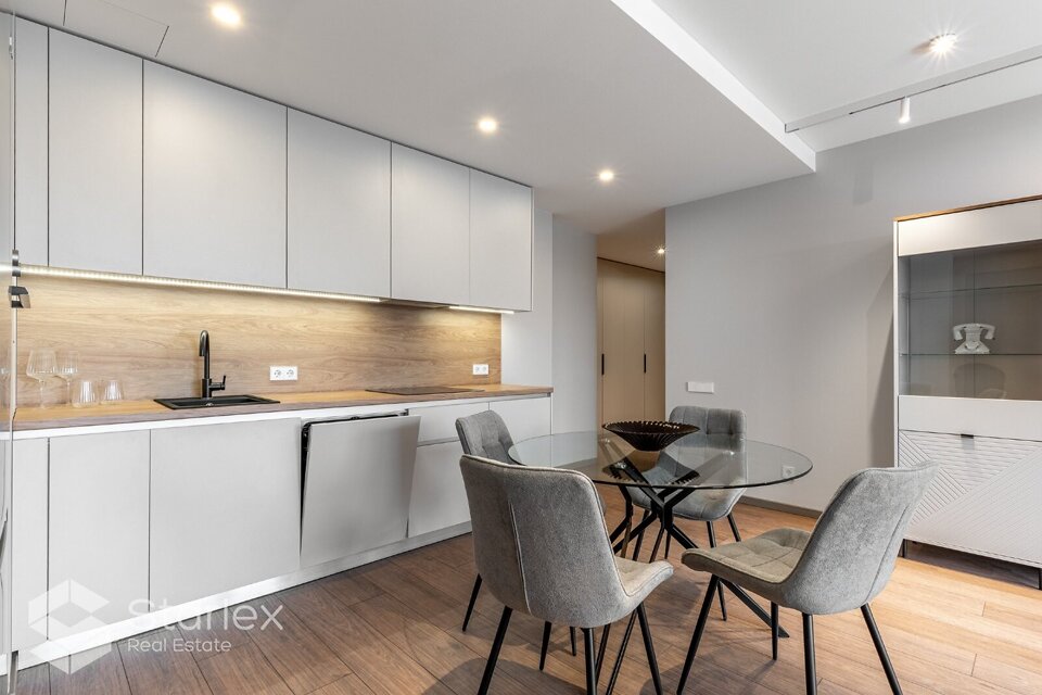 Lielirbes iela 15, Rīga