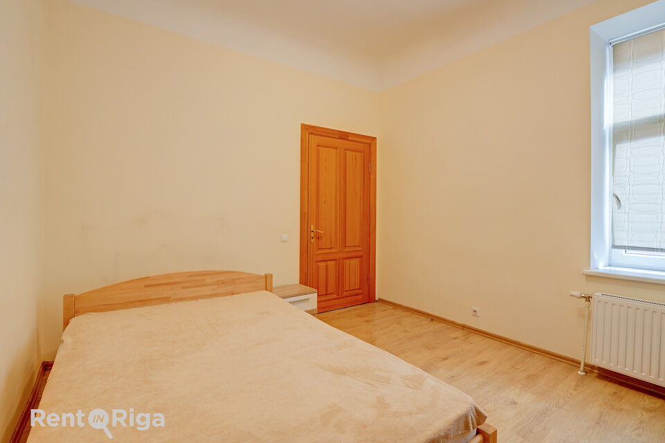 Lāčplēša iela 45, Rīga