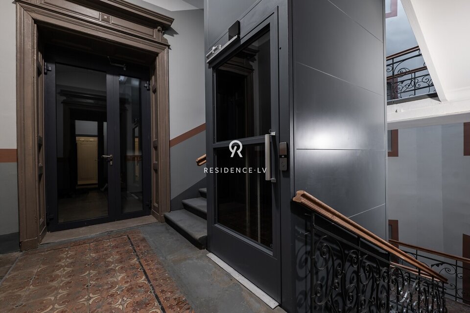 Pulkveža Brieža iela 10, Rīga