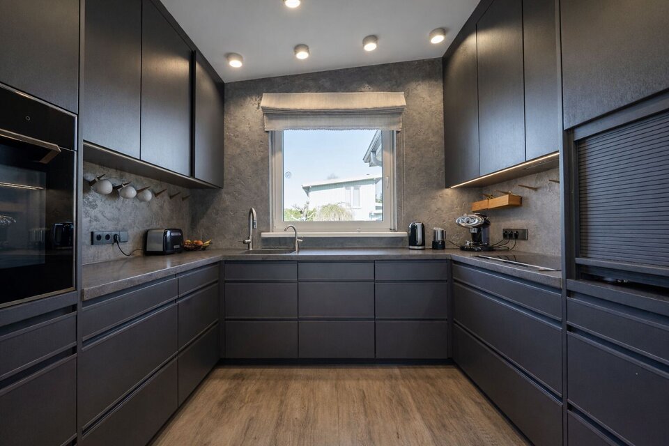 Aroniju iela 11, Ropažu nov.