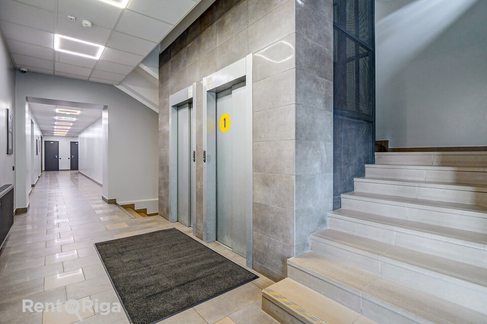 Latgales iela 240, Rīga