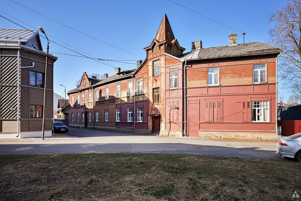 Augļu iela 8a, Rīga