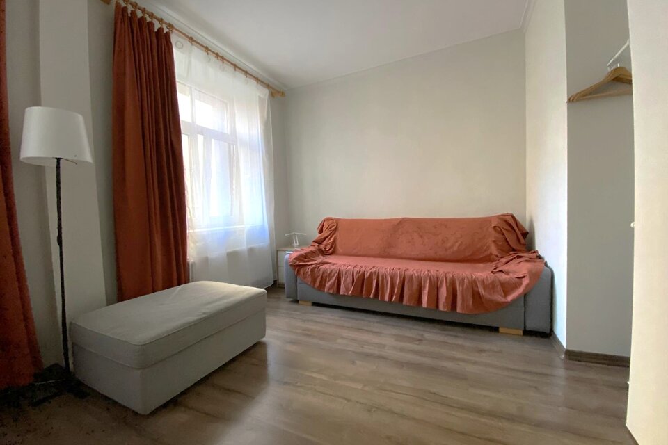 Alūksnes iela 1, Rīga