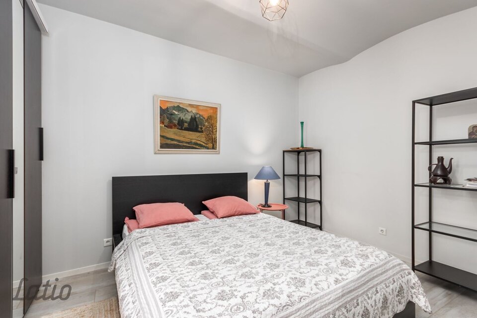 Mazā Piena iela 12, Rīga