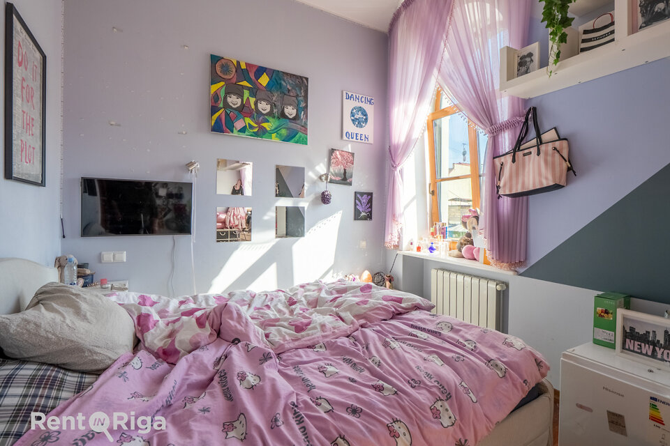 Mazā Smilšu iela 12, Rīga