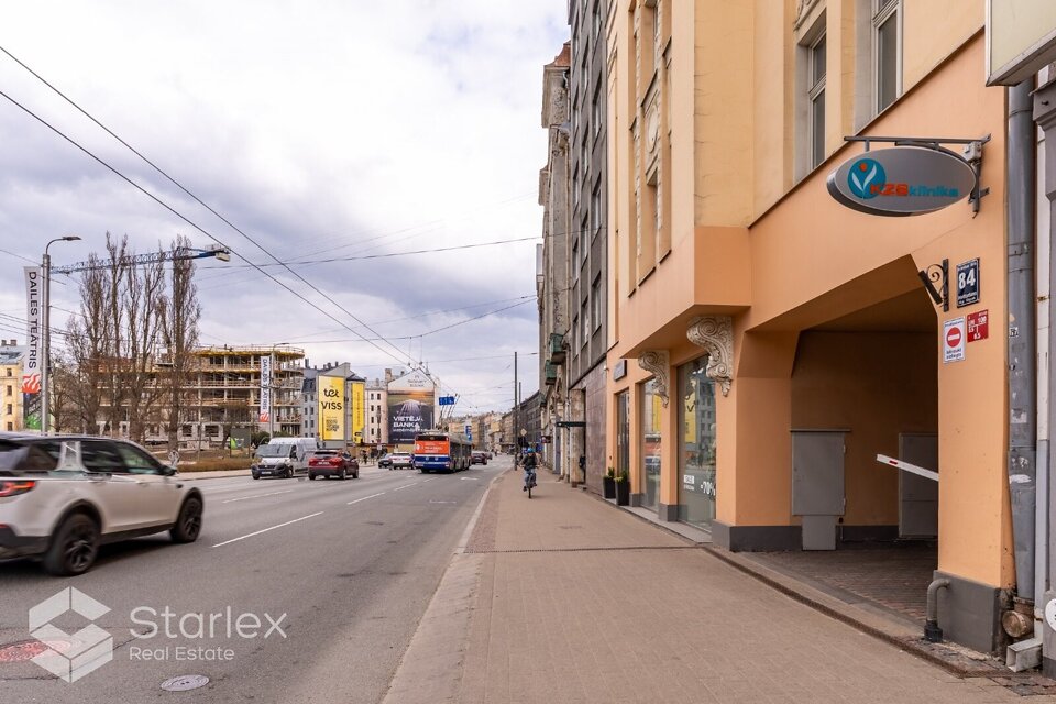 Brīvības iela 84, Rīga