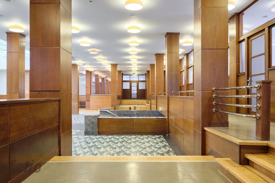 Vaļņu iela 11, Rīga