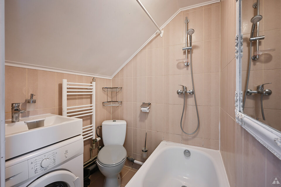 Zigfrīda Meierovica prospekts 26, Jūrmala