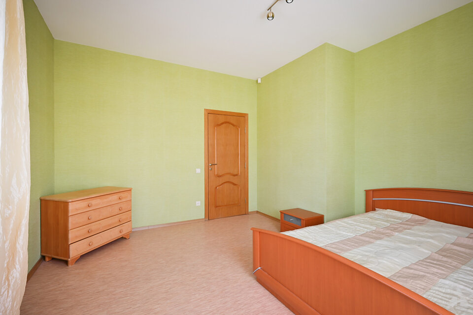 Kalnu iela 25b, Jūrmala