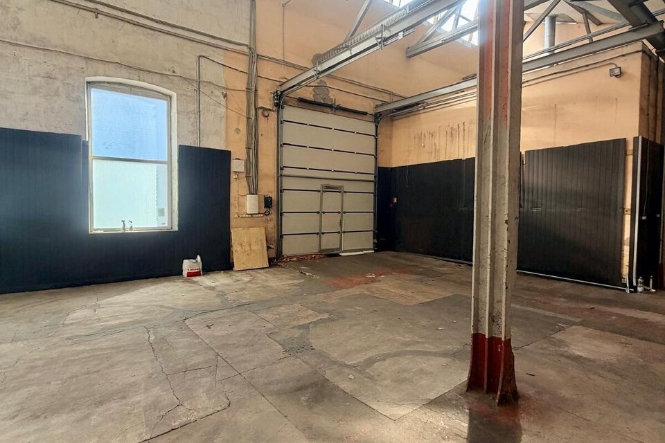 Kauguru iela 2b, Rīga