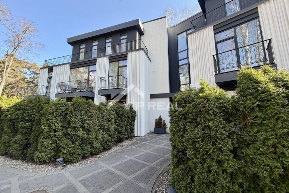 Rīgas iela 90, Jūrmala