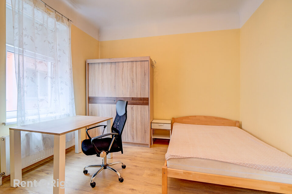 Lāčplēša iela 45, Rīga