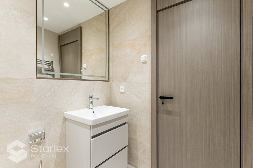 Lielirbes iela 15, Rīga