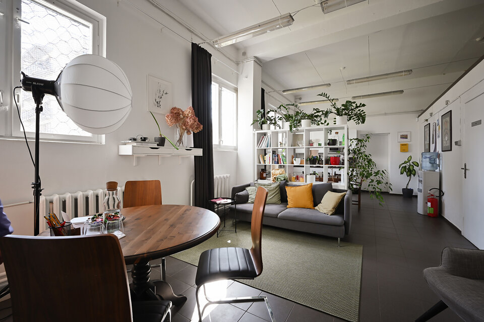 Elvīras iela 1B, Rīga