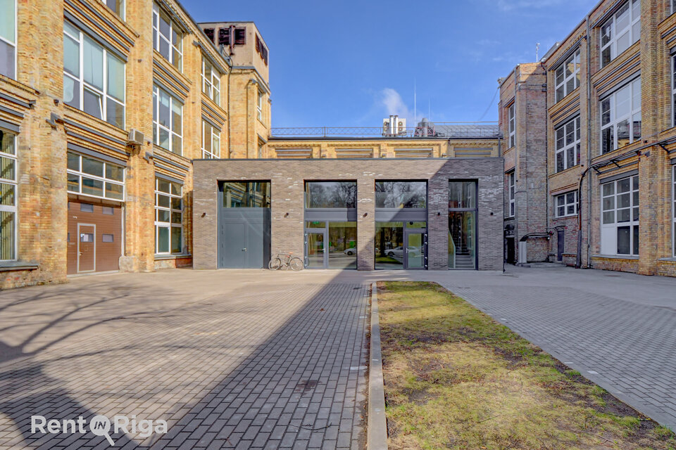 Brīvības iela 214T, Rīga