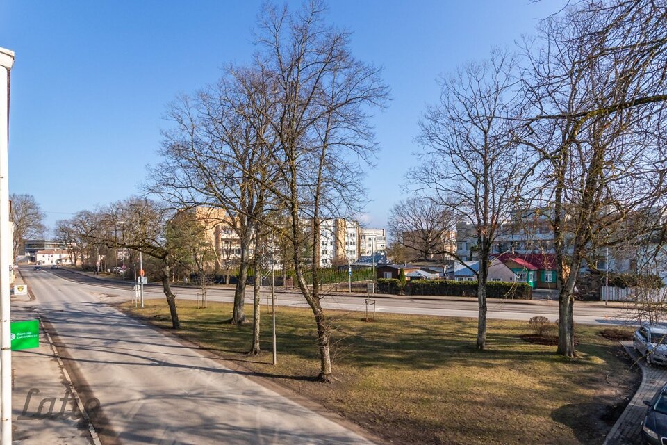 Dubultu prospekts 19, Jūrmala