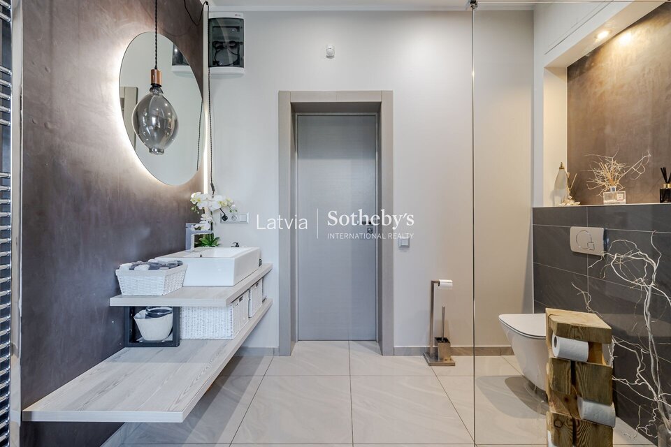 Svētes iela, Jūrmala