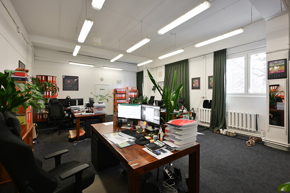 Elvīras iela 1B, Rīga