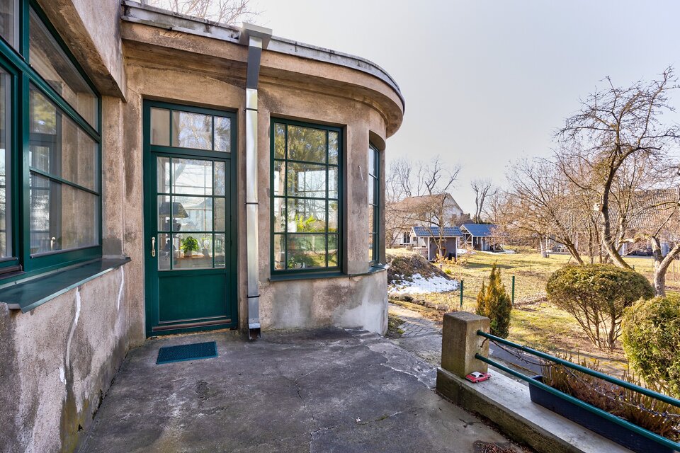 Mežotnes iela 38, Rīga