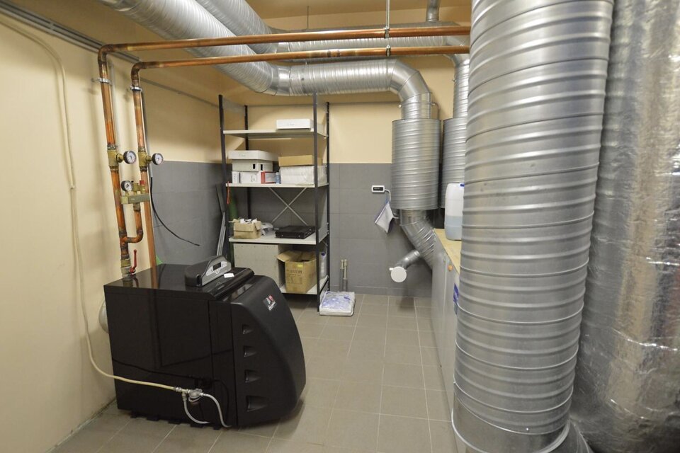 Ezermalas iela 44, Rīga