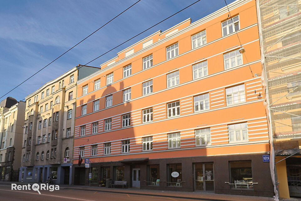 Aleksandra Čaka iela 123, Rīga