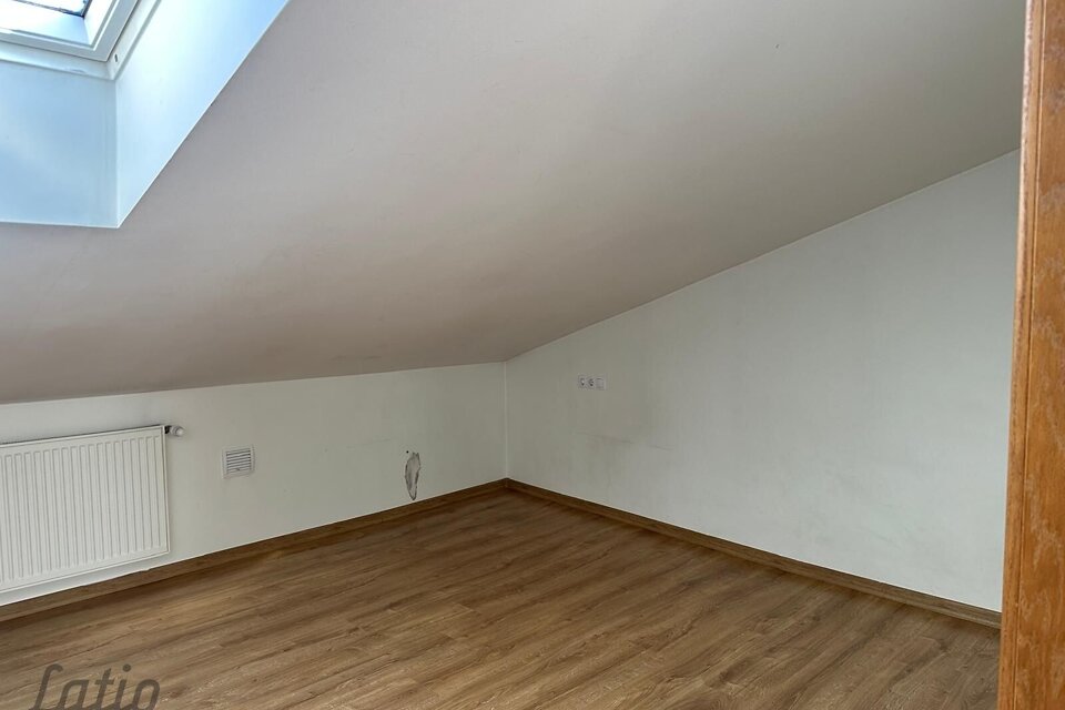 Sparģeļu iela 10, Rīga