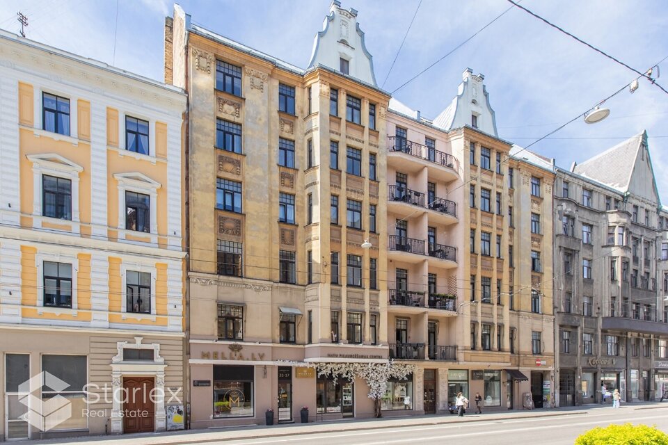 Čaka 33, Rīga