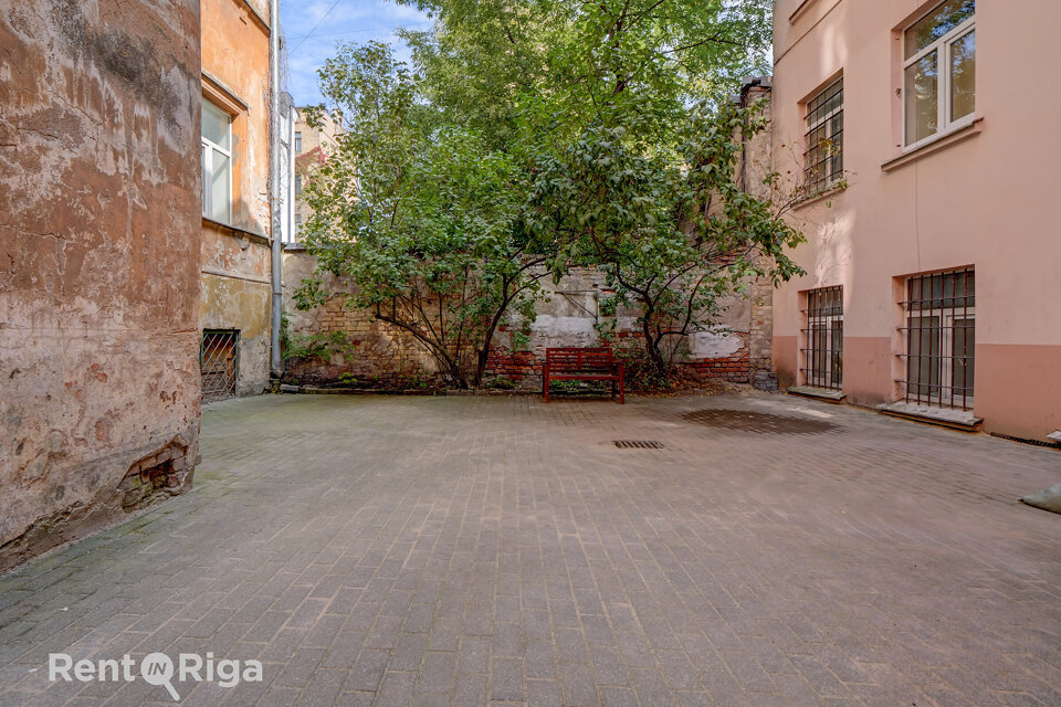 Lāčplēša iela 45, Rīga