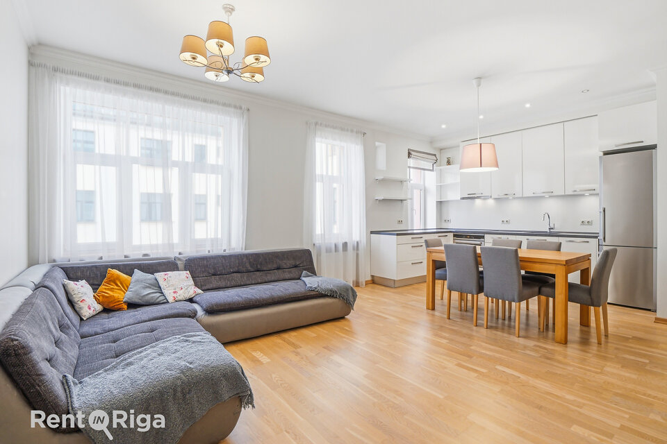 Dzirnavu iela 113A, Rīga