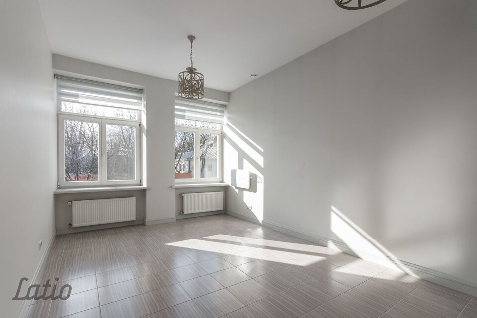 Dubultu prospekts 19, Jūrmala