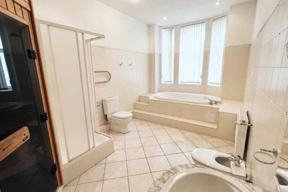 Rūpniecības iela 5, Rīga