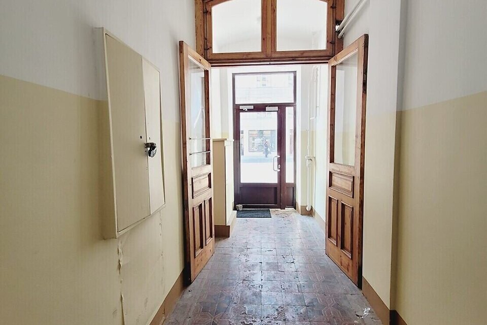 Brīvības iela 102, Rīga