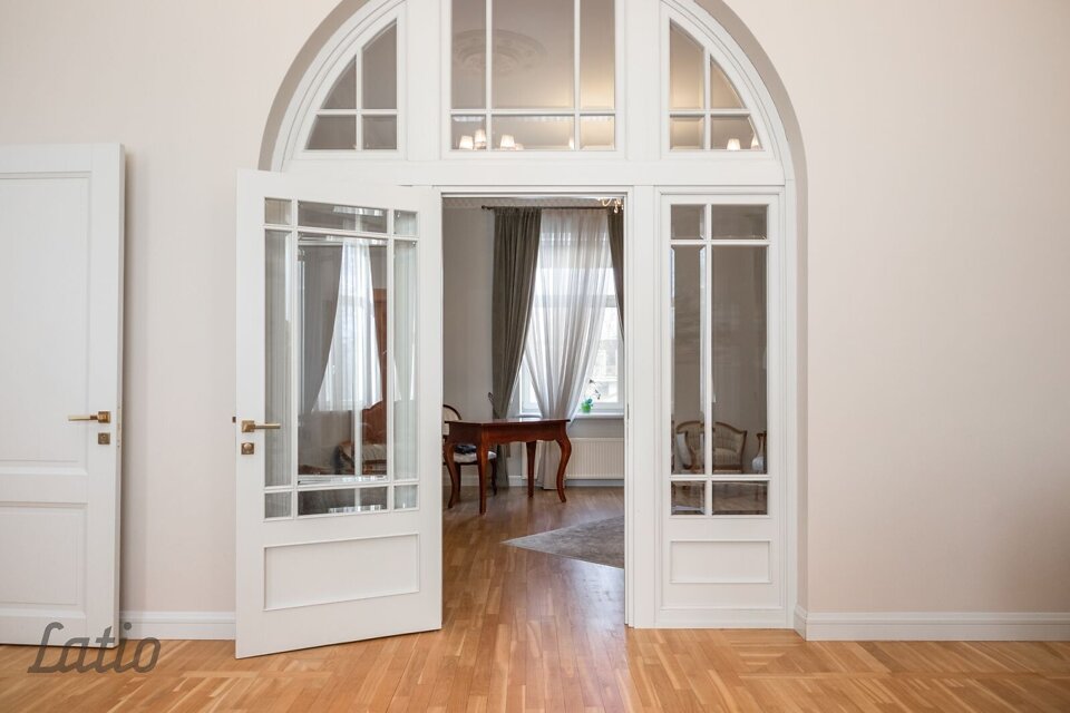 Dubultu prospekts 19, Jūrmala