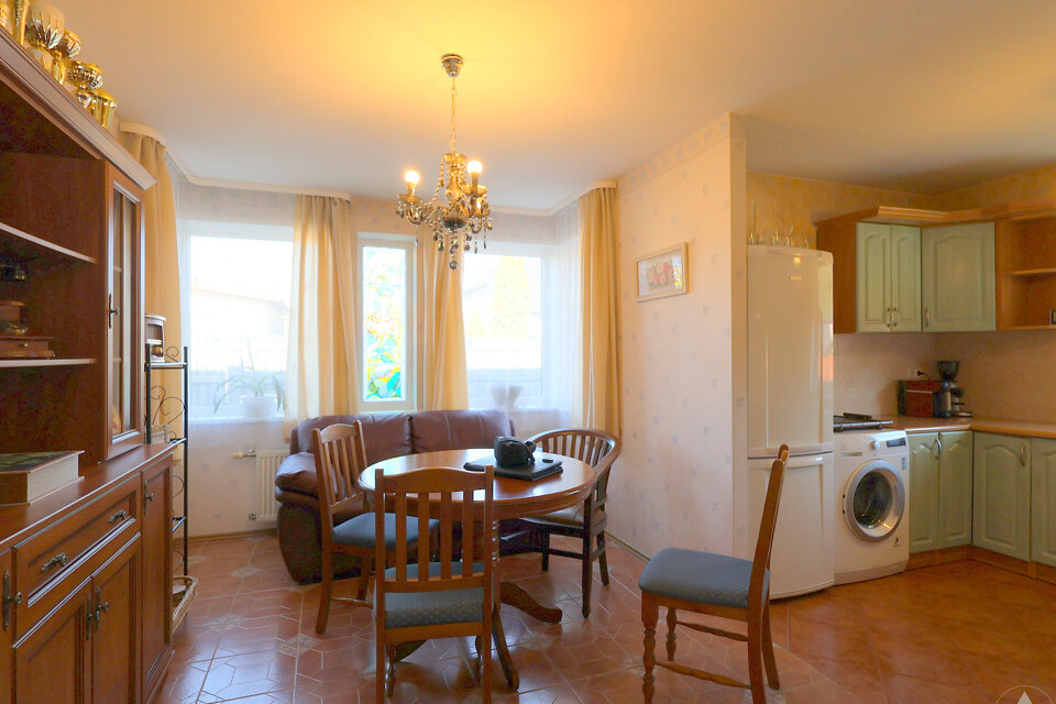 Zirņu iela 51, Liepāja