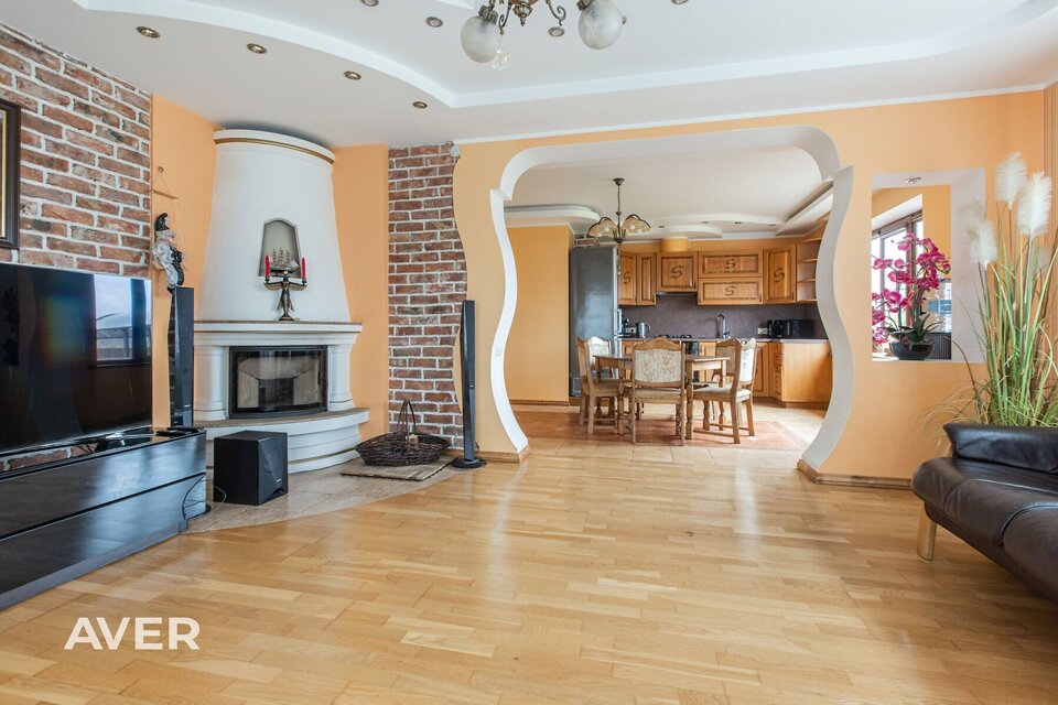 Saulaines iela 12, Jelgava