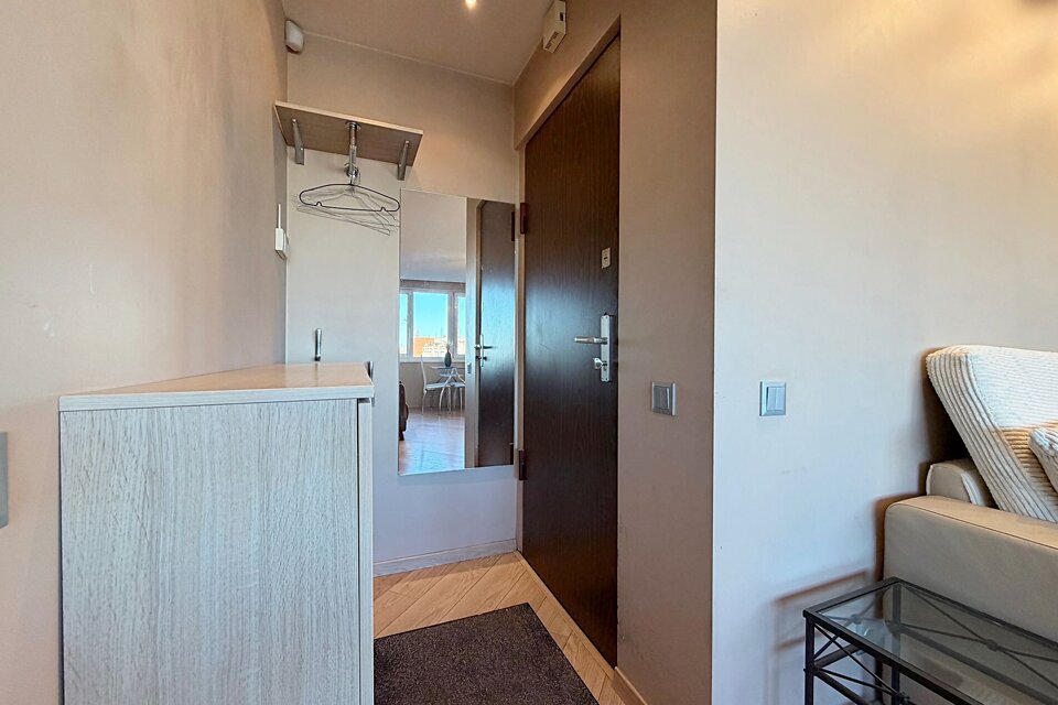 Zirņu iela 5, Rīga