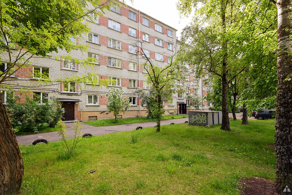 Saulgožu iela 15, Rīga